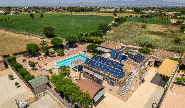 Återförsäljning - Villa -
Catral - Costa Blanca