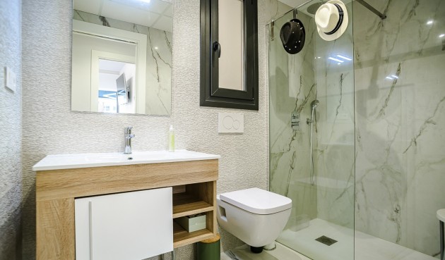 Resale - Apartment -
Torrevieja - Costa Blanca