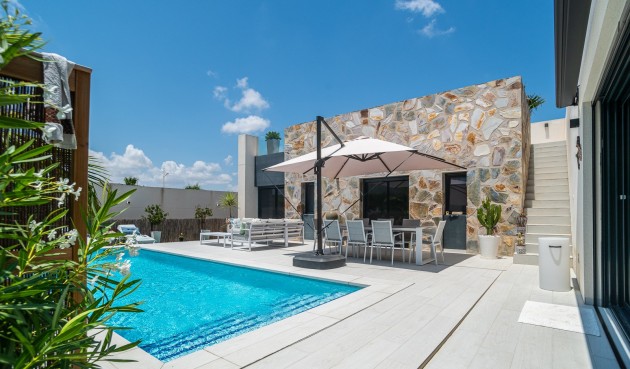 Resale - Villa -
Algorfa - Inland