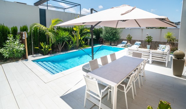 Resale - Villa -
Algorfa - Inland