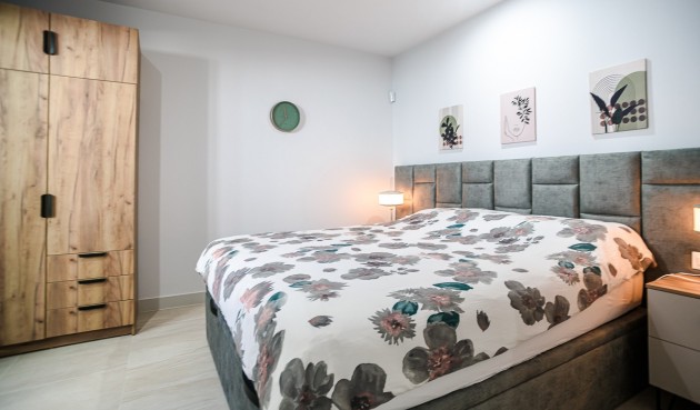 Resale - Apartment -
Torrevieja - Costa Blanca