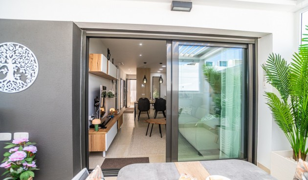 Resale - Apartment -
Torrevieja - Costa Blanca