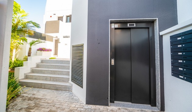 Resale - Apartment -
Torrevieja - Costa Blanca