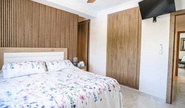 Resale - Villa -
La Marina - Costa Blanca