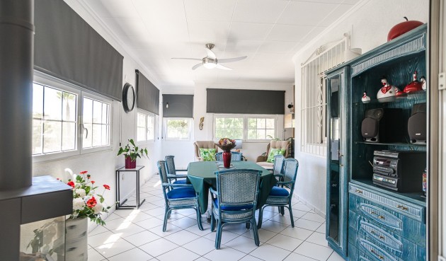 Resale - Villa -
La Marina - Costa Blanca