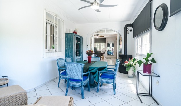 Resale - Villa -
La Marina - Costa Blanca