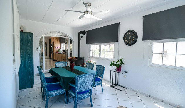 Resale - Villa -
La Marina - Costa Blanca