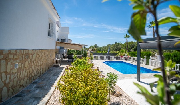 Resale - Villa -
La Marina - Costa Blanca