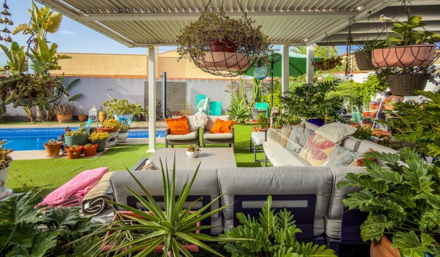 Resale - Villa -
Torrevieja - Costa Blanca