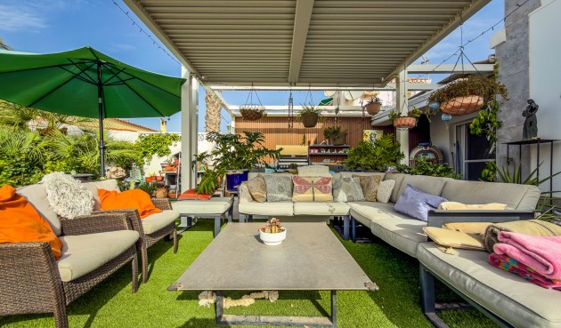 Resale - Villa -
Torrevieja - Costa Blanca