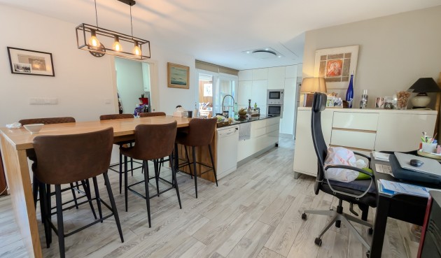 Resale - Villa -
Torrevieja - Costa Blanca