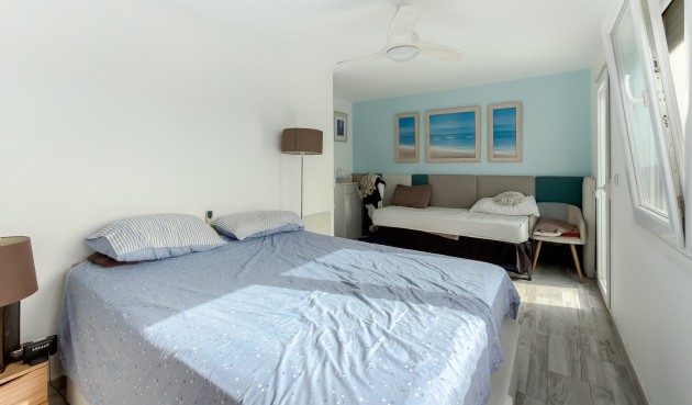 Resale - Villa -
Torrevieja - Costa Blanca