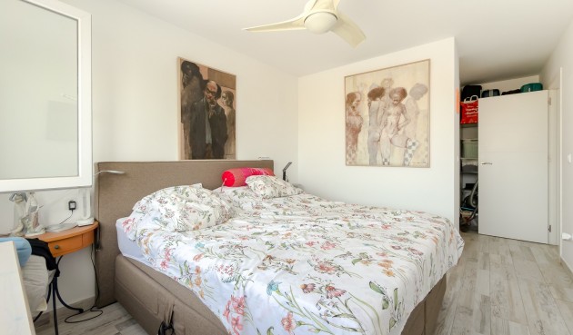 Resale - Villa -
Torrevieja - Costa Blanca