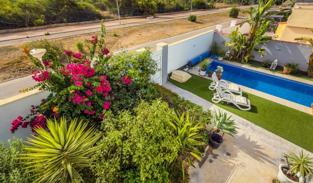 Resale - Villa -
Torrevieja - Costa Blanca