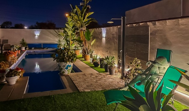 Resale - Villa -
Torrevieja - Costa Blanca