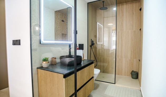Resale - Apartment -
Torrevieja - Costa Blanca