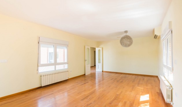 Resale - Villa -
Molina De Segura - Inland