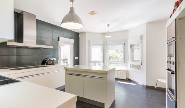 Resale - Villa -
Molina De Segura - Inland