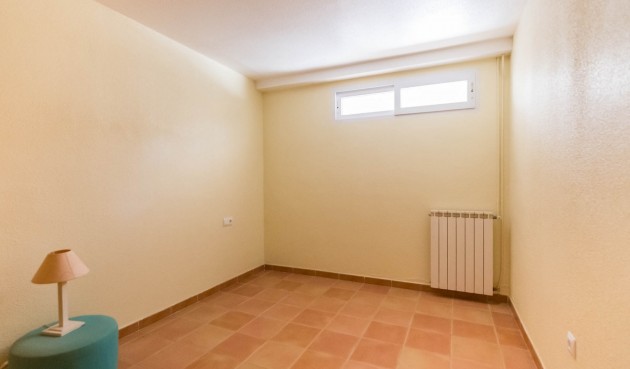 Resale - Villa -
Molina De Segura - Inland