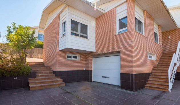 Resale - Villa -
Molina De Segura - Inland