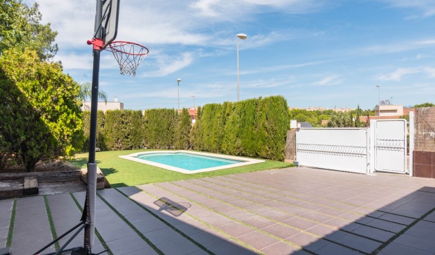 Resale - Villa -
Molina De Segura - Inland