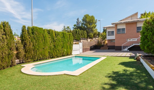 Resale - Villa -
Molina De Segura - Inland