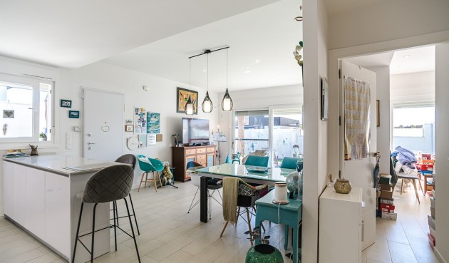 Resale - Villa -
Pilar de la Horadada - Costa Blanca