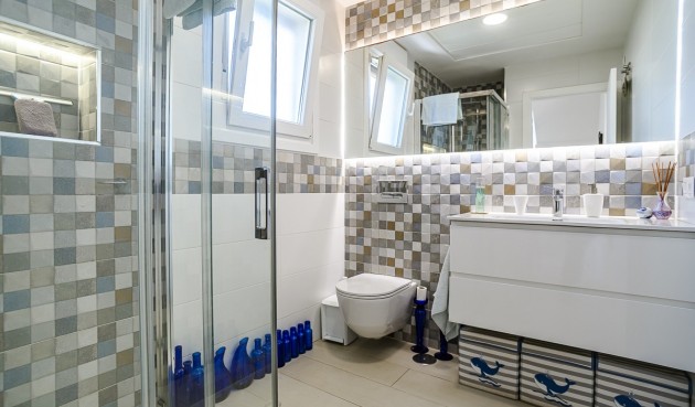 Resale - Villa -
Pilar de la Horadada - Costa Blanca