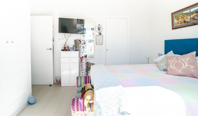Resale - Villa -
Pilar de la Horadada - Costa Blanca