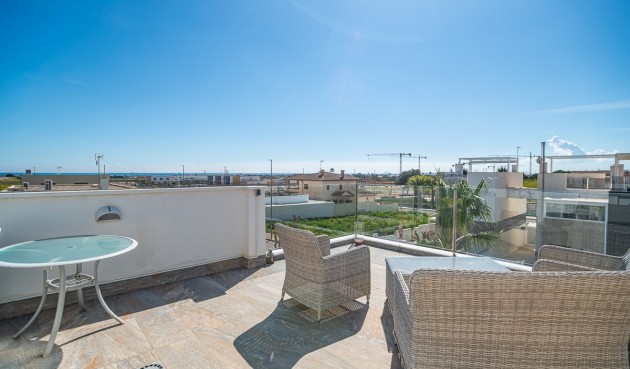 Resale - Villa -
Pilar de la Horadada - Costa Blanca