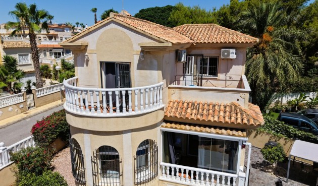 Reventa - Villa -
Orihuela Costa - Costa Blanca