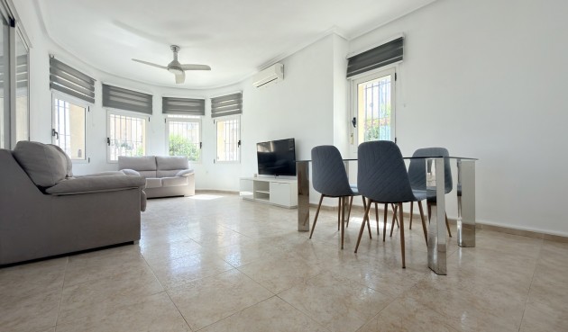 Reventa - Villa -
Orihuela Costa - Costa Blanca