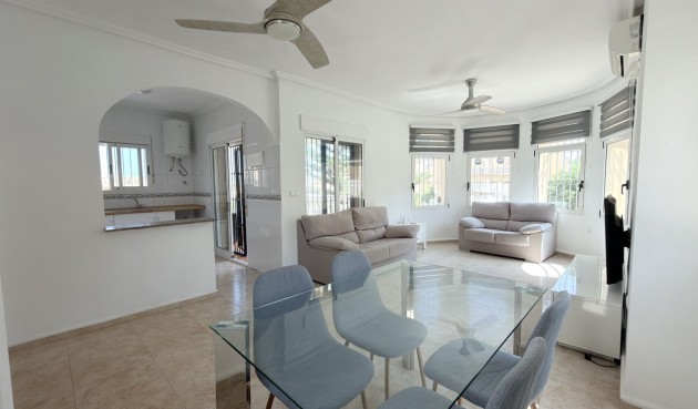 Reventa - Villa -
Orihuela Costa - Costa Blanca