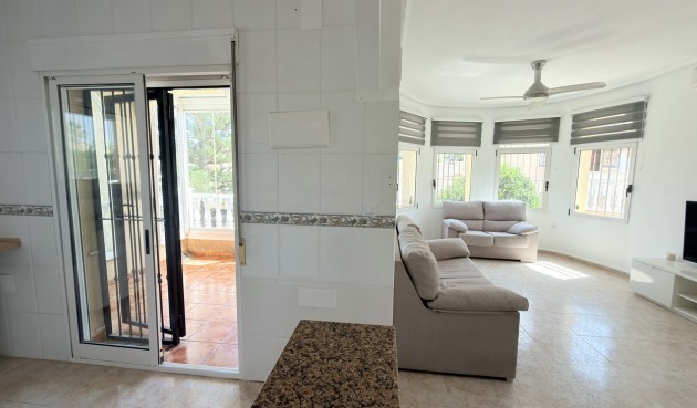 Reventa - Villa -
Orihuela Costa - Costa Blanca