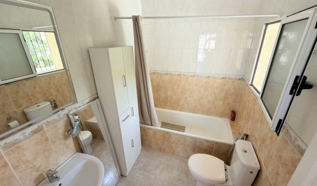 Reventa - Villa -
Orihuela Costa - Costa Blanca