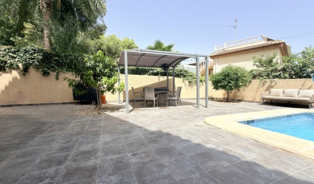 Reventa - Villa -
Orihuela Costa - Costa Blanca