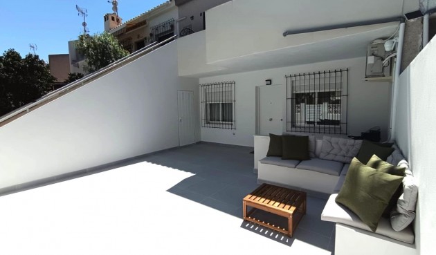 Resale - Bungalow -
Orihuela Costa - Costa Blanca