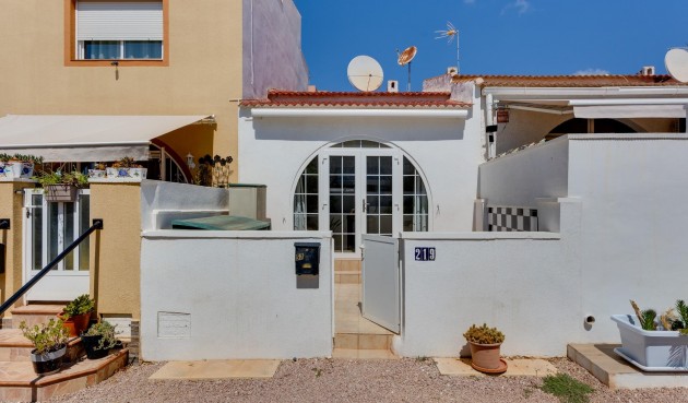 Resale - Town House -
Torrevieja - La Siesta - El Salado - Torreta