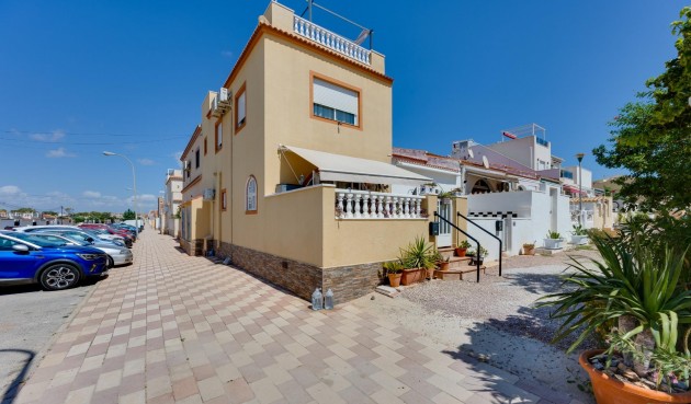 Resale - Town House -
Torrevieja - La Siesta - El Salado - Torreta