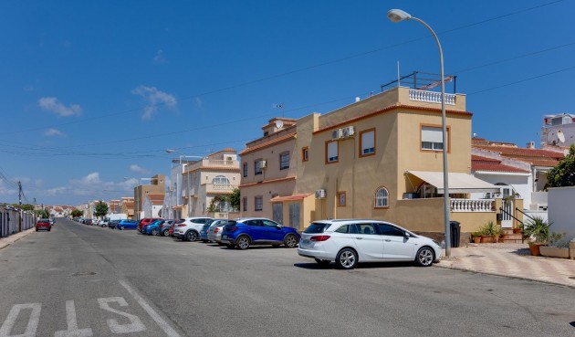 Resale - Town House -
Torrevieja - La Siesta - El Salado - Torreta