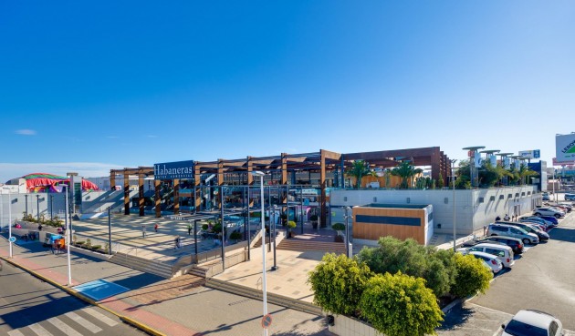 Resale - Town House -
Torrevieja - La Siesta - El Salado - Torreta