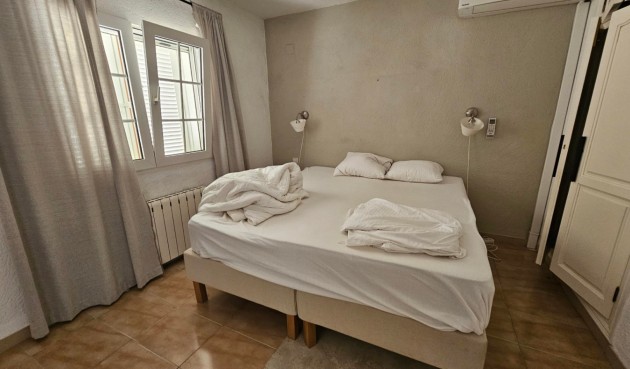Resale - Villa -
Jávea - Costa Blanca