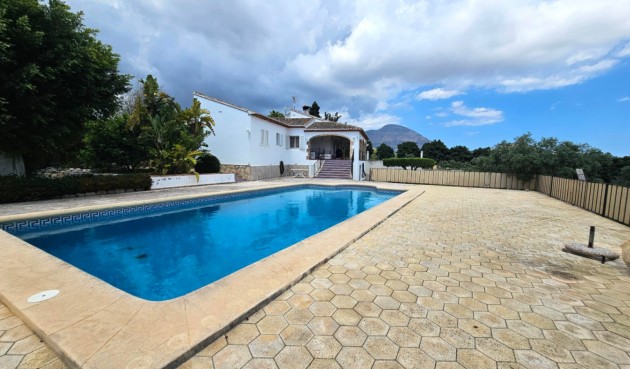 Resale - Villa -
Jávea - Costa Blanca