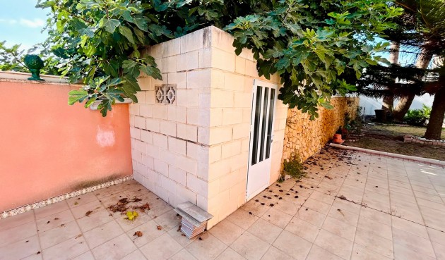 Resale - Villa -
Orihuela - Inland