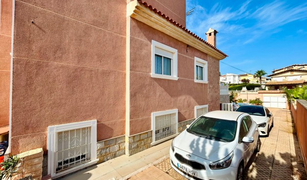 Resale - Villa -
Orihuela - Inland