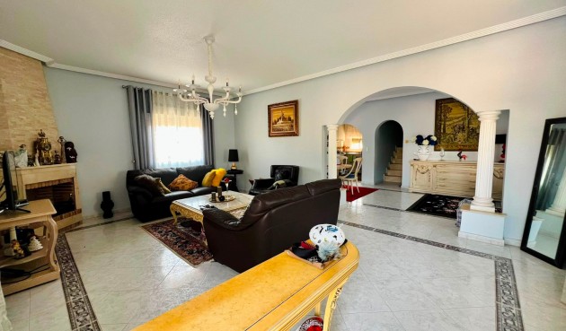 Resale - Villa -
Orihuela - Inland