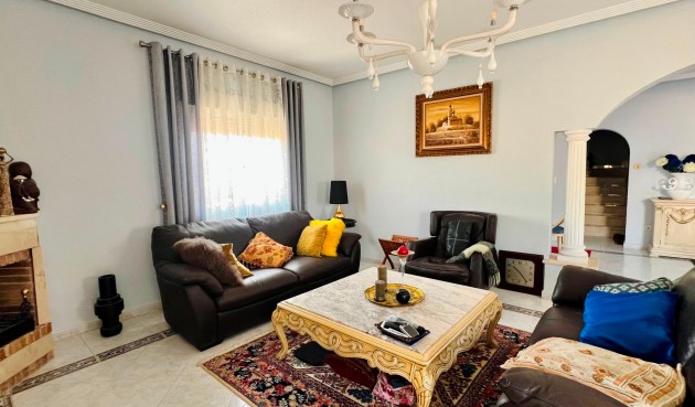 Resale - Villa -
Orihuela - Inland
