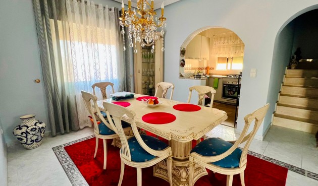 Resale - Villa -
Orihuela - Inland