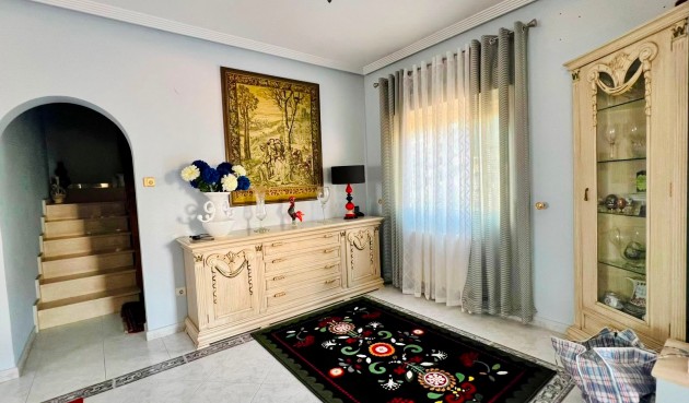 Resale - Villa -
Orihuela - Inland
