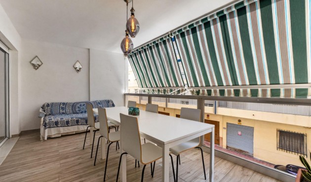 Resale - Apartment -
Torrevieja - Playa del Cura